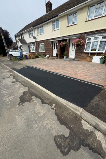 RJB Tarmac Driveways (resized)